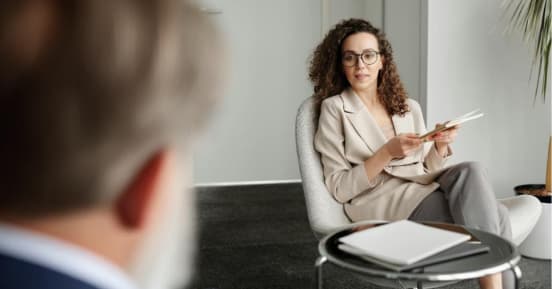 Konzultace péče o vlasy – návrh řešení pro zdravé a krásné vlasy s dlouhodobým efektem.